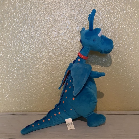 Disney’s Doc McStuffins Stuffy Talking Plush - Picture 4 of 8